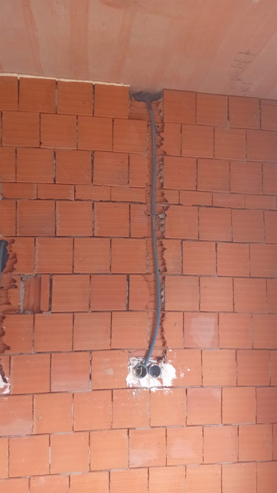 Elektrik Kablo Çekme